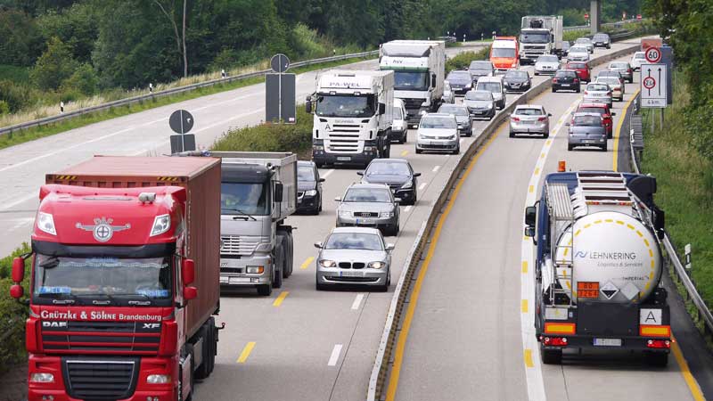 Australia’s transport pollution from cars and trucks is soaring